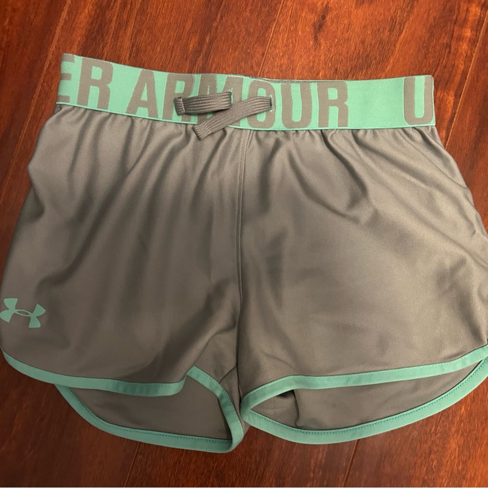 Under Armour Girls Grey and Green Shorts with Elastic Drawstring Waistband
